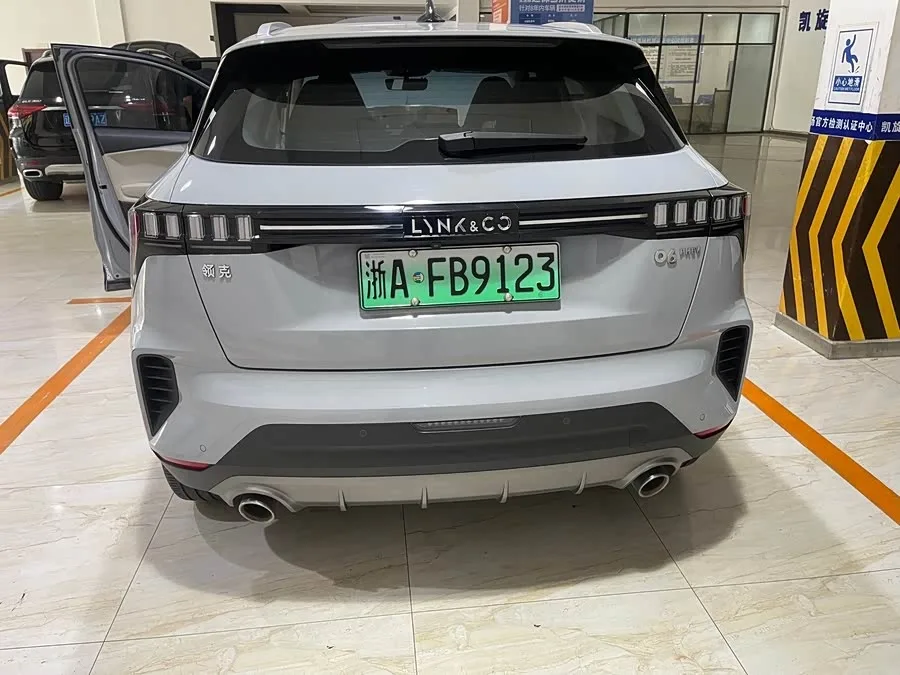 Lynk & Co 06 EM-P Lynk & Co 06 EM-P 2022 PHEV 84KM Endurance Edition Pro 2022 — миниатюра 5