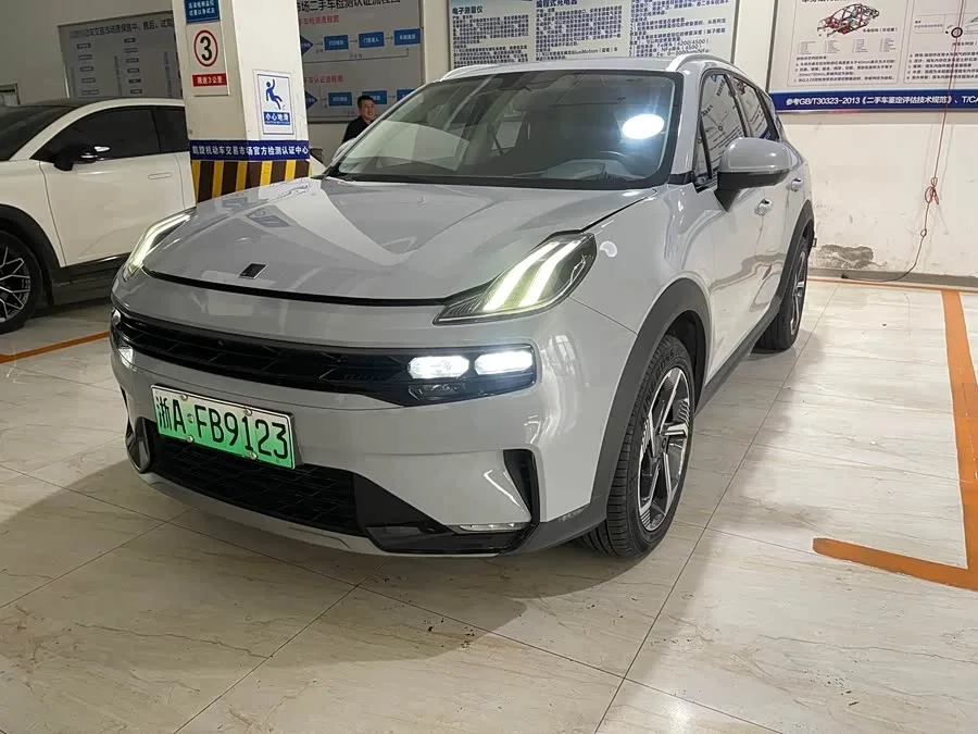 Lynk & Co 06 EM-P Lynk & Co 06 EM-P 2022 PHEV 84KM Endurance Edition Pro 2022 — фото 1, купить с доставкой в Москву