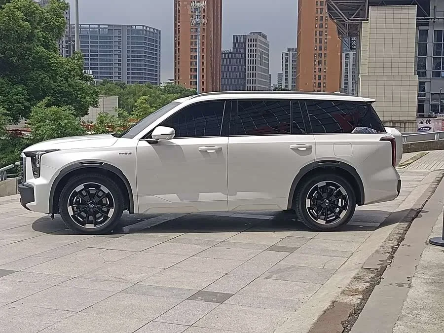 GAC Trumpchi ES9 PHEV Trumpchi ES9 2024 PHEV 143km Traveler Max 2023 — миниатюра 2