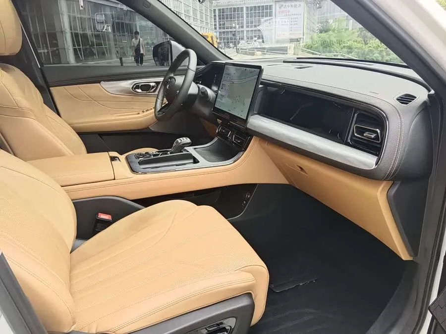 GAC Trumpchi ES9 PHEV Trumpchi ES9 2024 PHEV 143km Traveler Max 2023 — миниатюра 4
