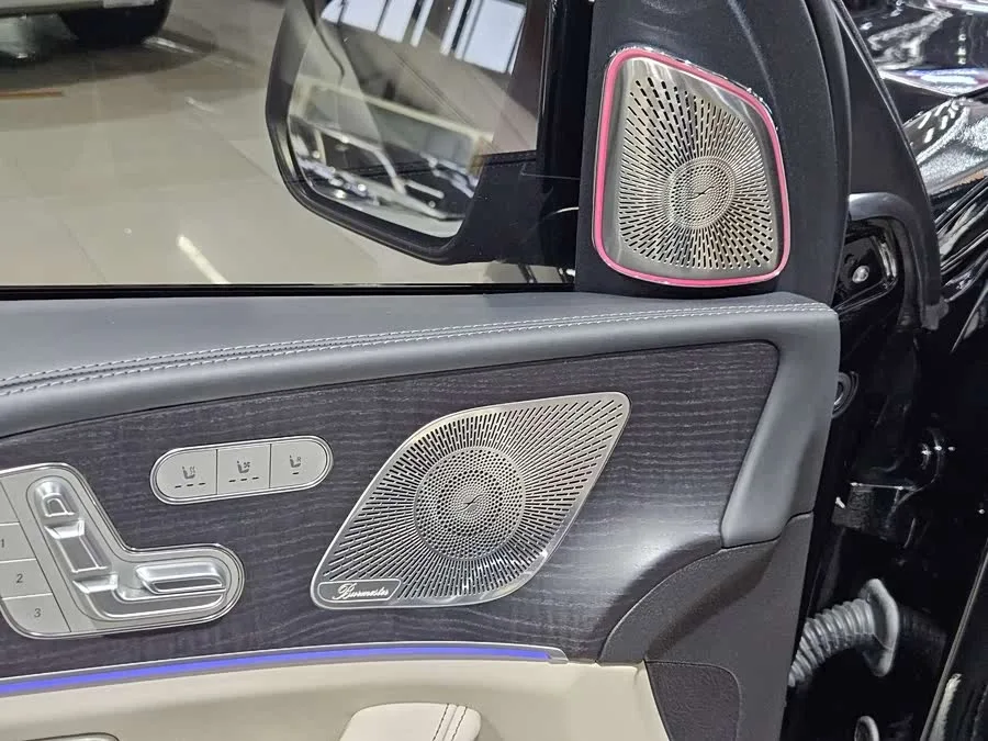 Mercedes-Benz GLS AMG Mercedes-Benz GLS AMG 2024 AMG GLS 63 4MATIC+ 2024 — миниатюра 3