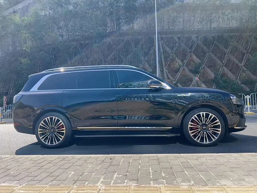 AITO M9 M9 2024 Extended Range Ultra Edition 42kWh 6-seater Edition 2024 — миниатюра 2