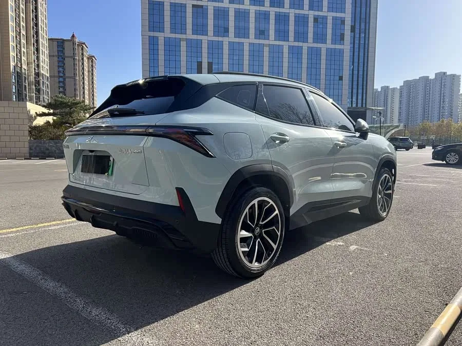 Jetour L6 JETOUR SHANHAI L6 2024 1.5TD DHT ULTRA 2025 — миниатюра 4