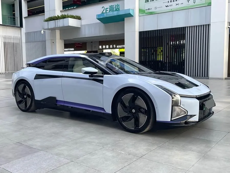 HiPhi Z HiPhi Z 2023 five-seater version 2022 — миниатюра 2