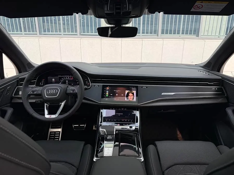 Audi SQ7 2024 4.0 TFSI Dark Knight Edition 2025 — миниатюра 5