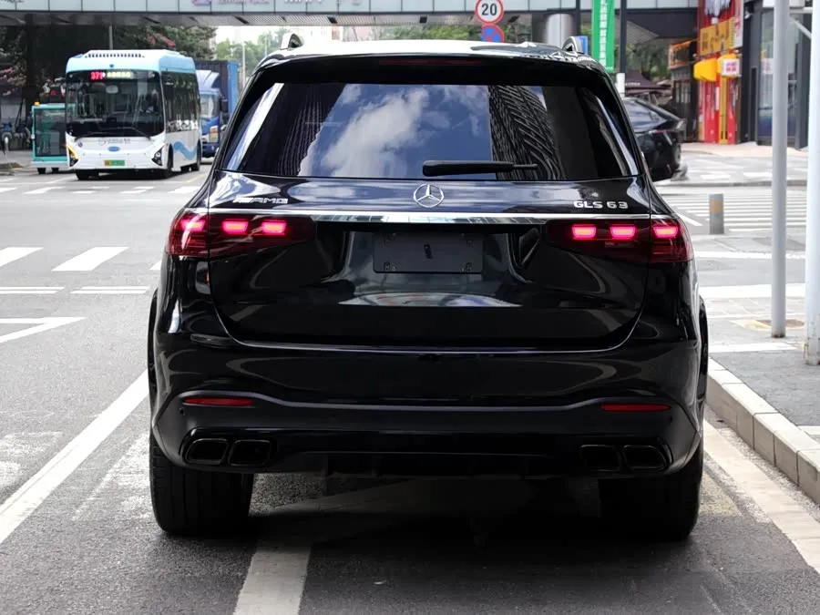 Mercedes-Benz GLS AMG Mercedes-Benz GLS AMG 2024 AMG GLS 63 4MATIC+ 2024 — миниатюра 2
