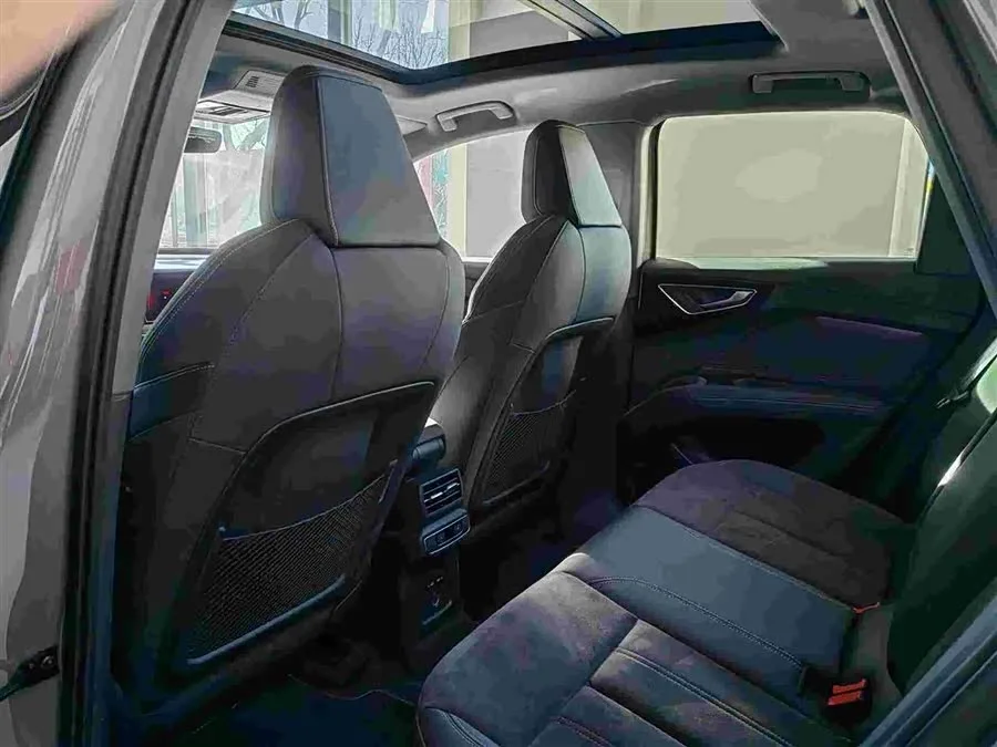 Audi Q4 e-tron 2023 50 e-tron quattro Chuangjing Edition 2024 — миниатюра 4