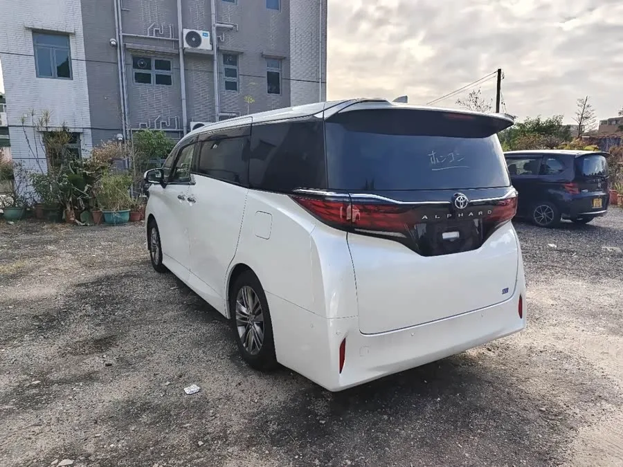 Toyota Alphard Alphard 2023 Hybrid 2.5L Premium Gold Edition 2023 — миниатюра 4