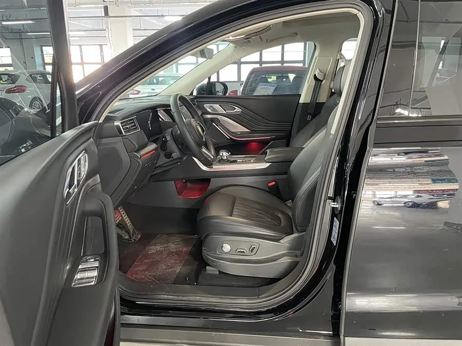 Hongqi HS7 PHEV Hongqi HS7 PHEV 2024 2.0T PHEV 2WD Flagship Edition 7-seater 2025 — миниатюра 5