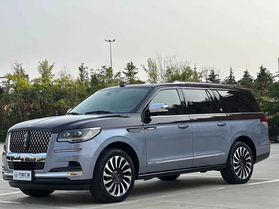 Lincoln Navigator One 2023