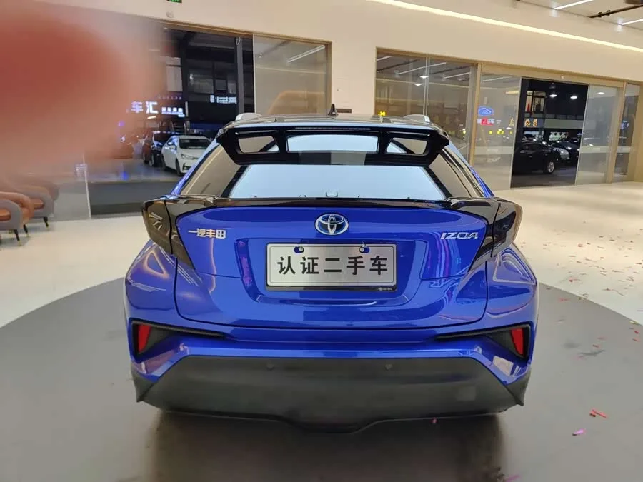 Toyota IZOA IZOA 2021 Dual Engine 2.0L Yixiang Edition 2022 — миниатюра 2