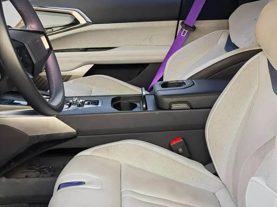 HiPhi Z HiPhi Z 2023 four-seater version 2023 — миниатюра 2