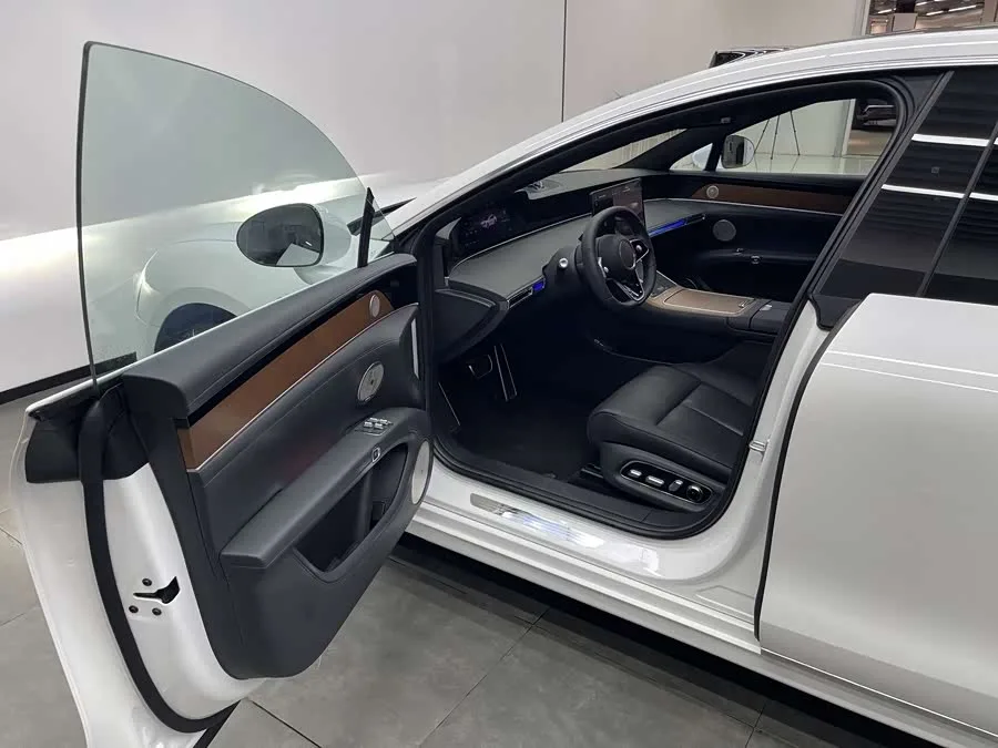 Enjoy World S9 Xiangjie S9 2024 Pure Electric Ultra Four-wheel Drive Flagship Edition 2024 — миниатюра 2