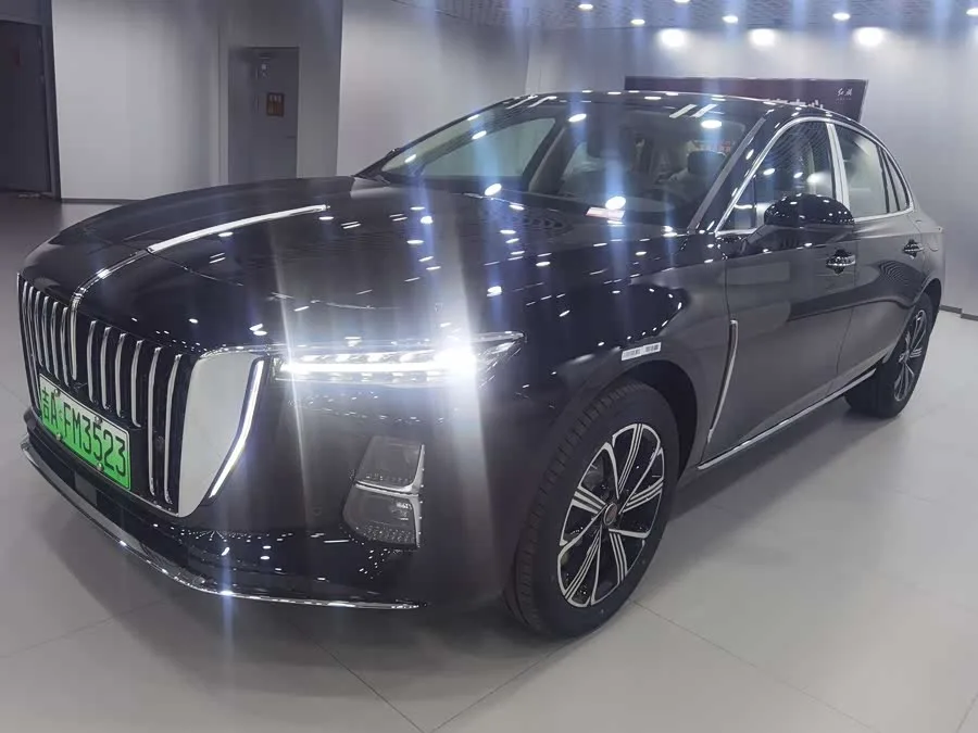 Hongqi H5 PHEV Hongqi H5 PHEV 2025 130 Super Hybrid Edition 2025 — фото 1, купить с доставкой в Москву