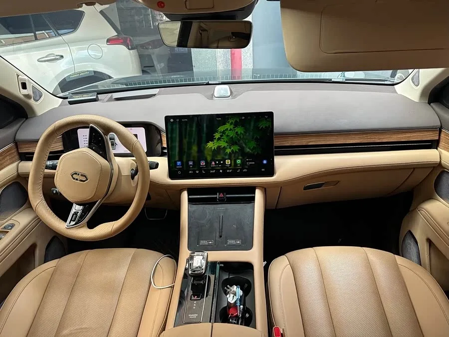 AITO M7 M7 2024 1.5T RWD Plus Edition 6 Seaters 2024 — миниатюра 3