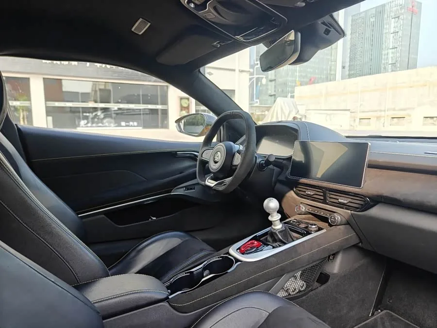 Lotus EMIRA EMIRA 2022 3.5T V6 Manual First Edition 2023 — миниатюра 4