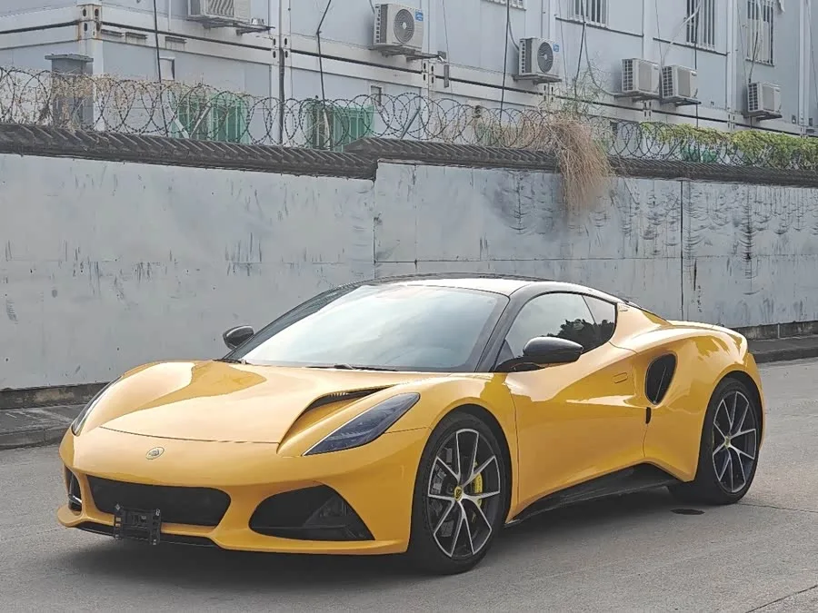 Lotus EMIRA 2023