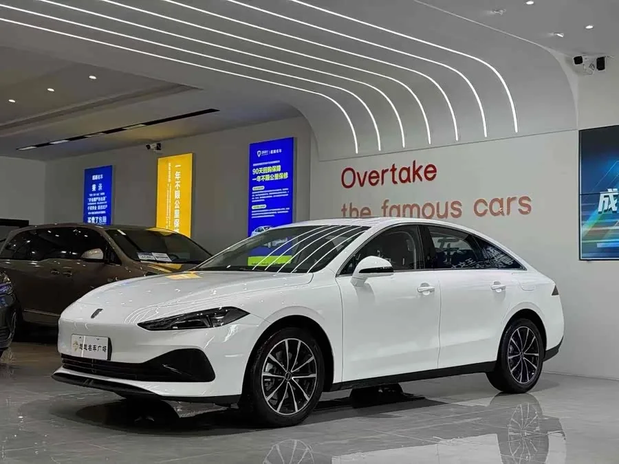 Roewe D7 Roewe D7 2025 DMH 125km World Champion Edition 2025 — фото 1, купить с доставкой в Москву