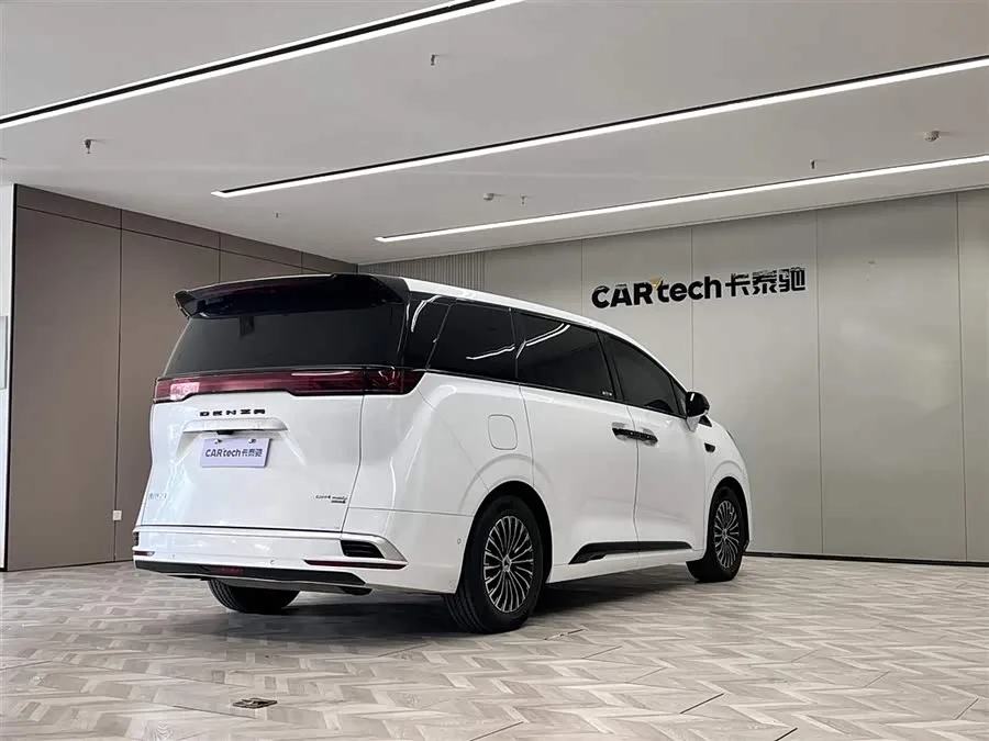 BYD D9 BYD D9 2025 DM-i Intelligent Driving Edition 1020 4WD Premium Edition 2025 — миниатюра 2