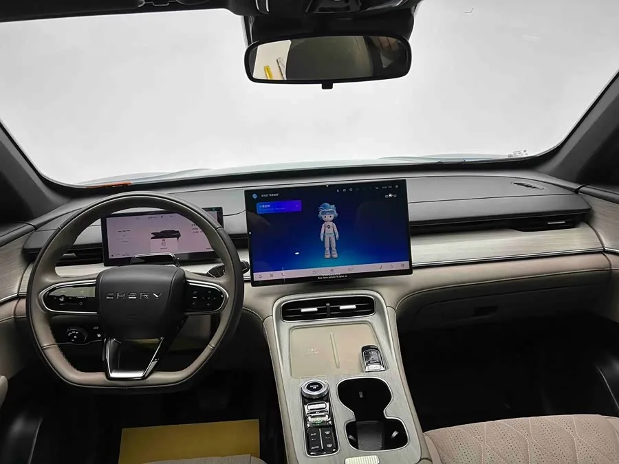 Chery Tiggo 8 PLUS C-DM Tiggo 8 PLUS C-DM 2025 1.5T 116km Premium 5-seater 2024 — миниатюра 4