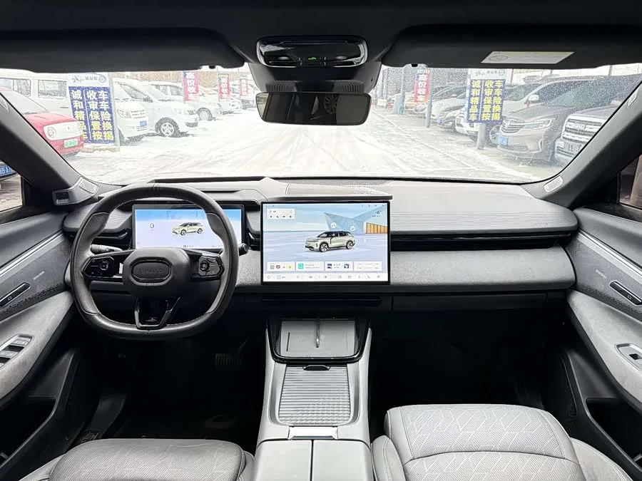 Lynk & Co 08 EM-P Lynk & Co 08 EM-P 2023 model 120km long range Halo 2024 — миниатюра 4
