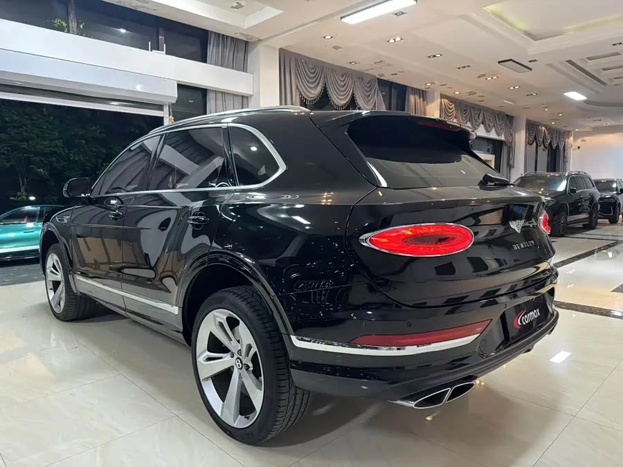 Bentley Bentayga Bentayga 2022 4.0T V8 S 2022 — миниатюра 3