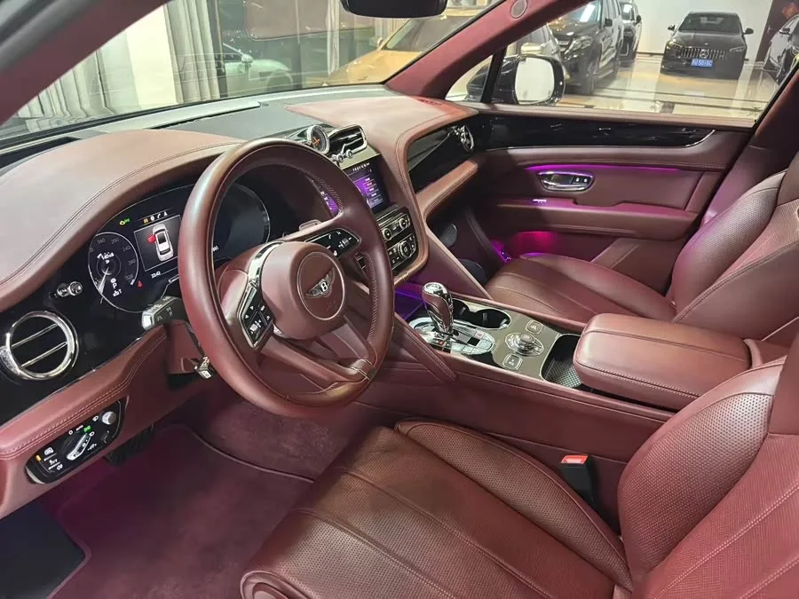 Bentley Bentayga Bentayga 2022 4.0T V8 S 2022 — миниатюра 4