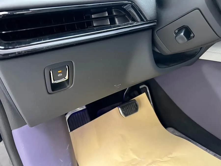 HiPhi X HiPhi X 2021 flagship version 6-seater 2022 — миниатюра 2