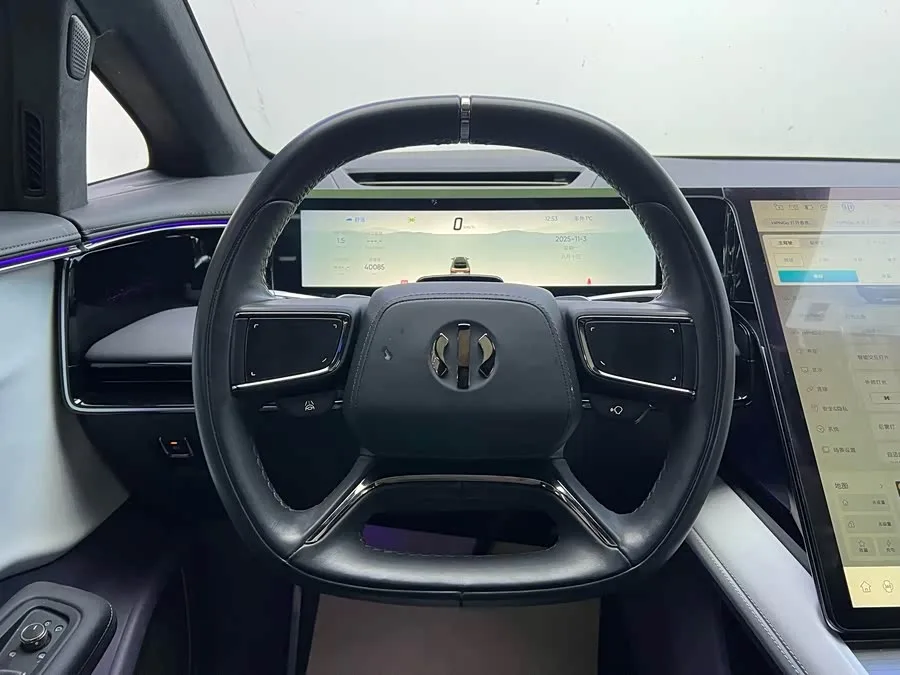 HiPhi X HiPhi X 2021 flagship version 6-seater 2022 — миниатюра 4