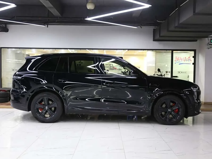 AITO M7 M7 2026 Extended Range Max 4WD 5-seater 2025 — миниатюра 2