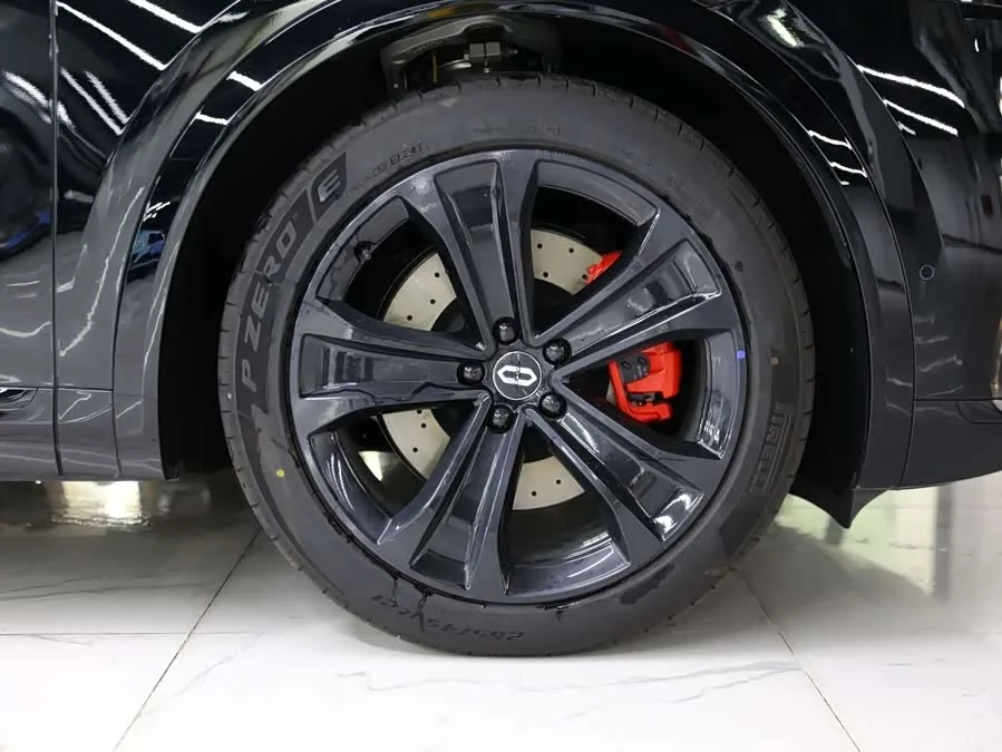 AITO M7 M7 2026 Extended Range Max 4WD 5-seater 2025 — миниатюра 3