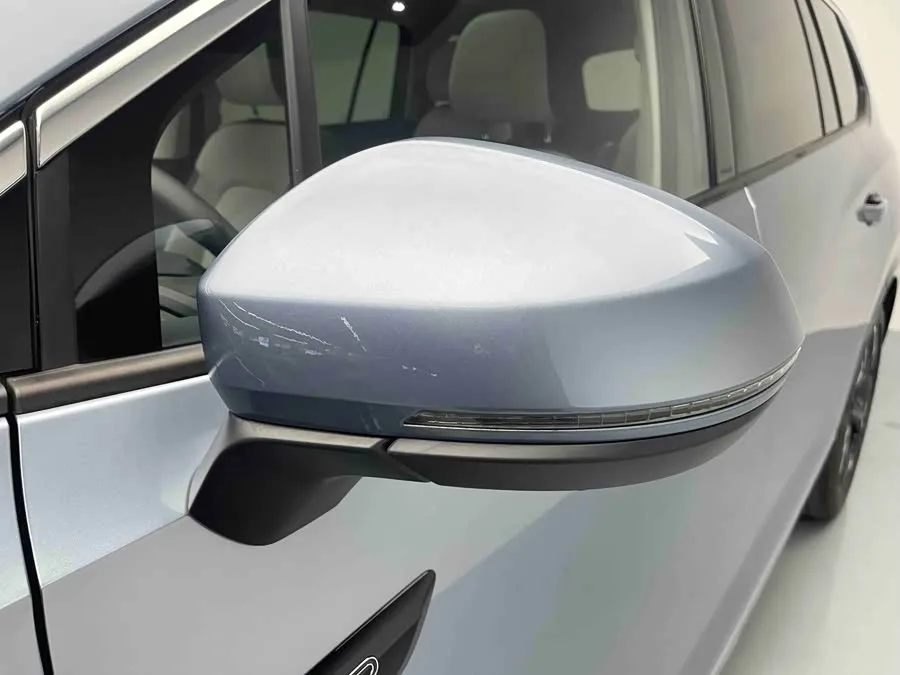 Volkswagen Talagon 2026 Range Rover 450TSI AWD Flagship 6-Seater 2025 — миниатюра 2