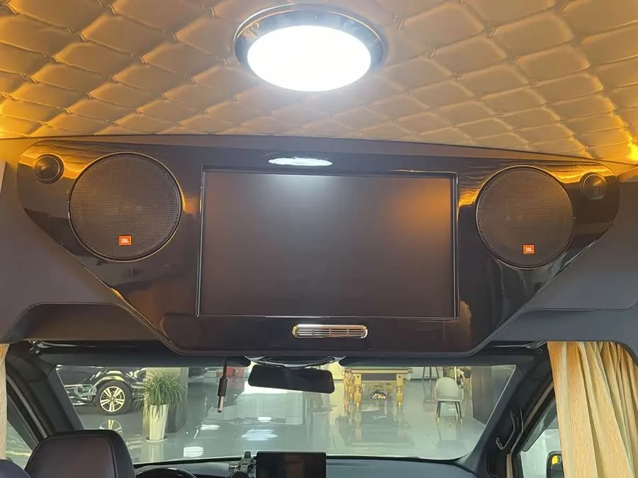 Maxus SAIC MAXUS V90 RV SAIC MAXUS V90 2021 2.0T Traveler V90 Self-Propelled Type B RV Flagship Edition 2022 — миниатюра 4