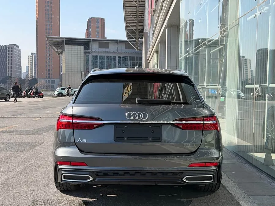 Audi A6 2022 Avant 40 TFSI luxury and dynamic model 2022 — миниатюра 2