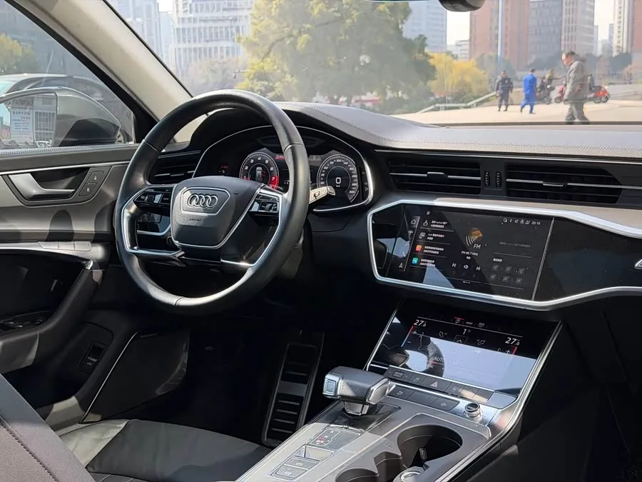 Audi A6 2022 Avant 40 TFSI luxury and dynamic model 2022 — миниатюра 3