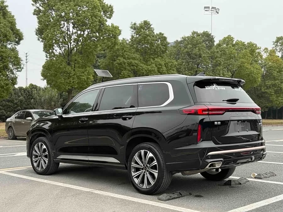 Exeed VX Xingtu Lanyue 2023 400T 4WD Star Edition 6 Seaters 2023 — миниатюра 2