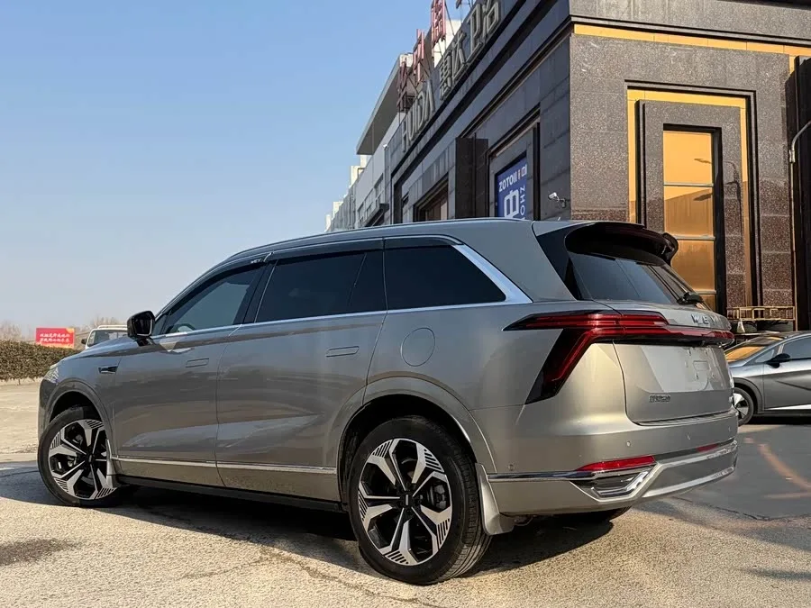 WEY Blue Mountains Wei Brand Blue Mountain 2023 four-wheel drive long-range version 2024 — миниатюра 4