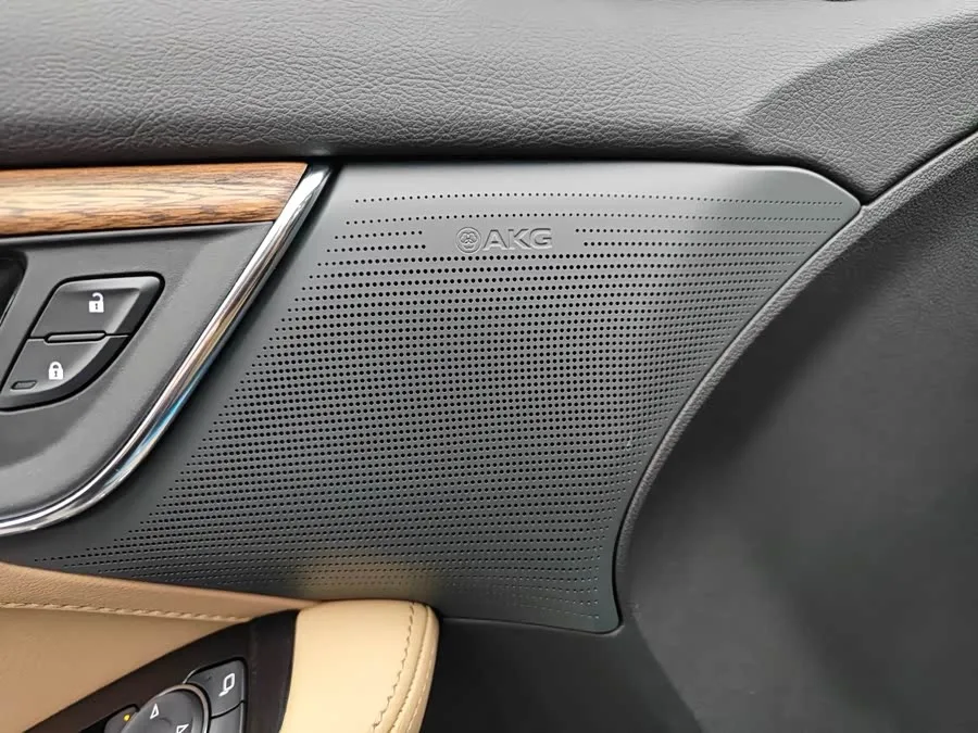 Cadillac CT5 2025 28T Track Performance Edition 2025 — миниатюра 5