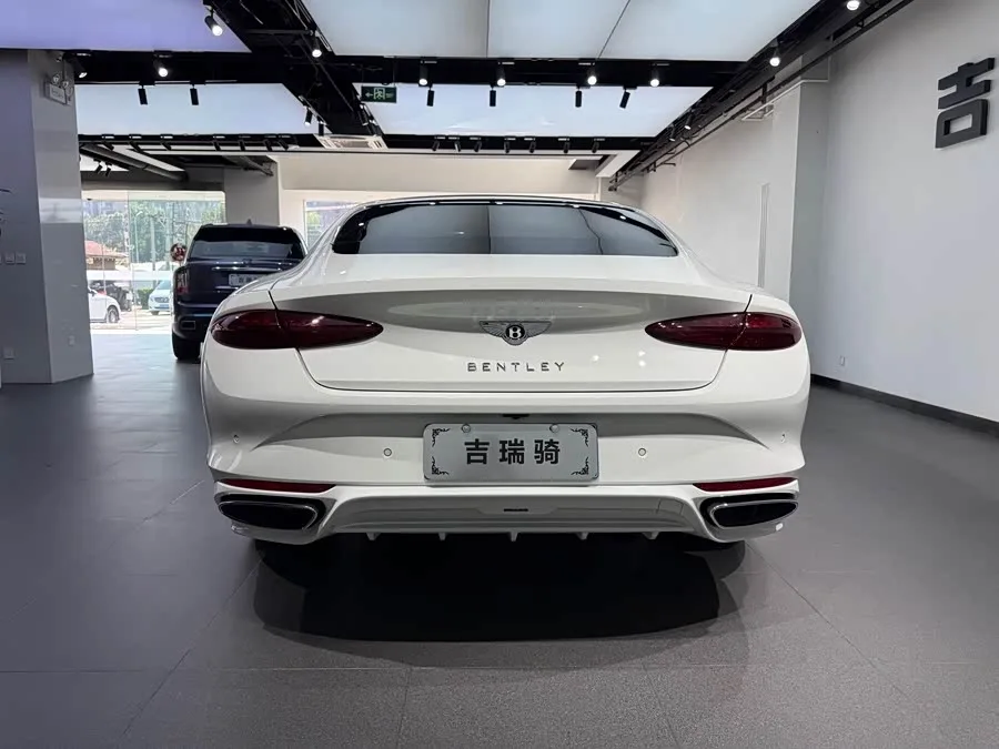 Bentley Continental Plug-in Hybrid Continental GT Mulliner Plug-in Hybrid 2025 2025 — миниатюра 2