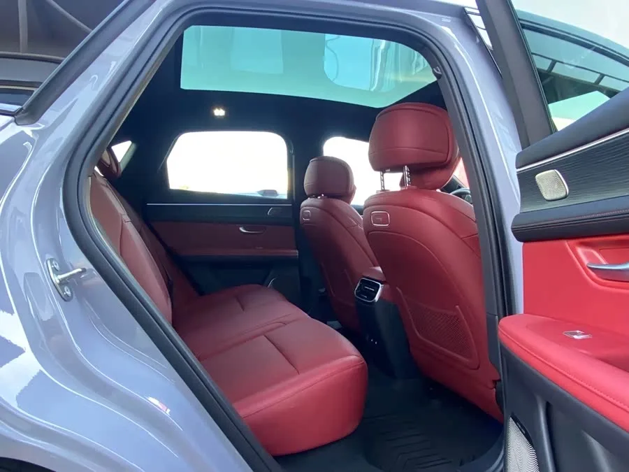 AITO M5 M5 2024 Extended Range Max RS 4WD Advanced Intelligent Driving Edition 2024 — миниатюра 5