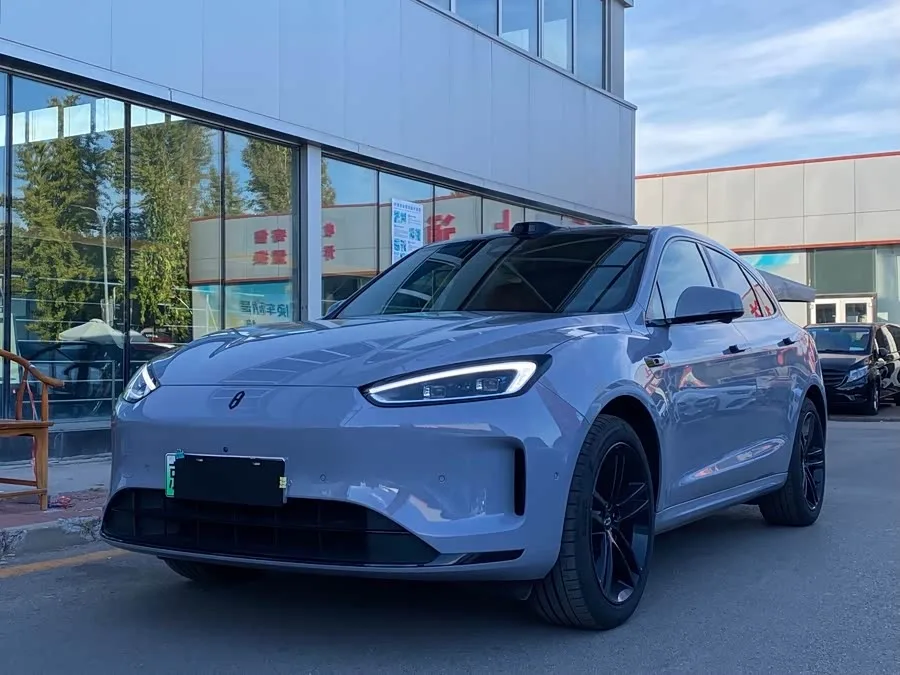 AITO M5 M5 2024 Extended Range Max RS 4WD Advanced Intelligent Driving Edition 2024 — фото 1, купить с доставкой в Москву