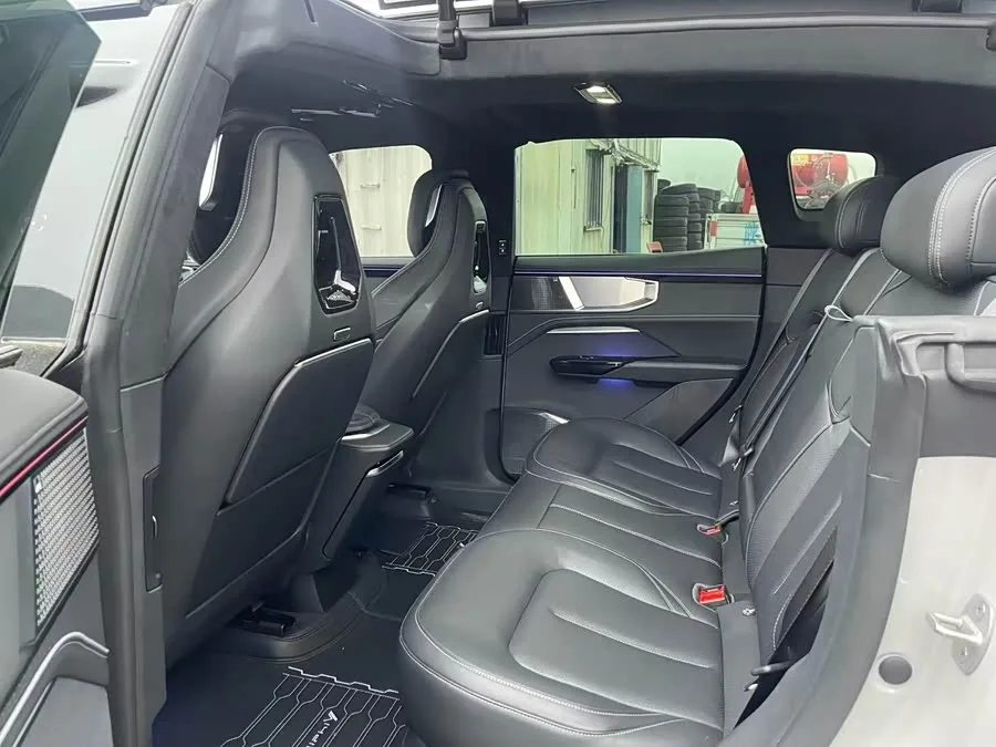 HiPhi Y Gaohe HiPhi Y 2023 560km Elite Edition 2023 — миниатюра 2