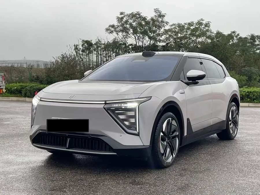 HiPhi Y 2023