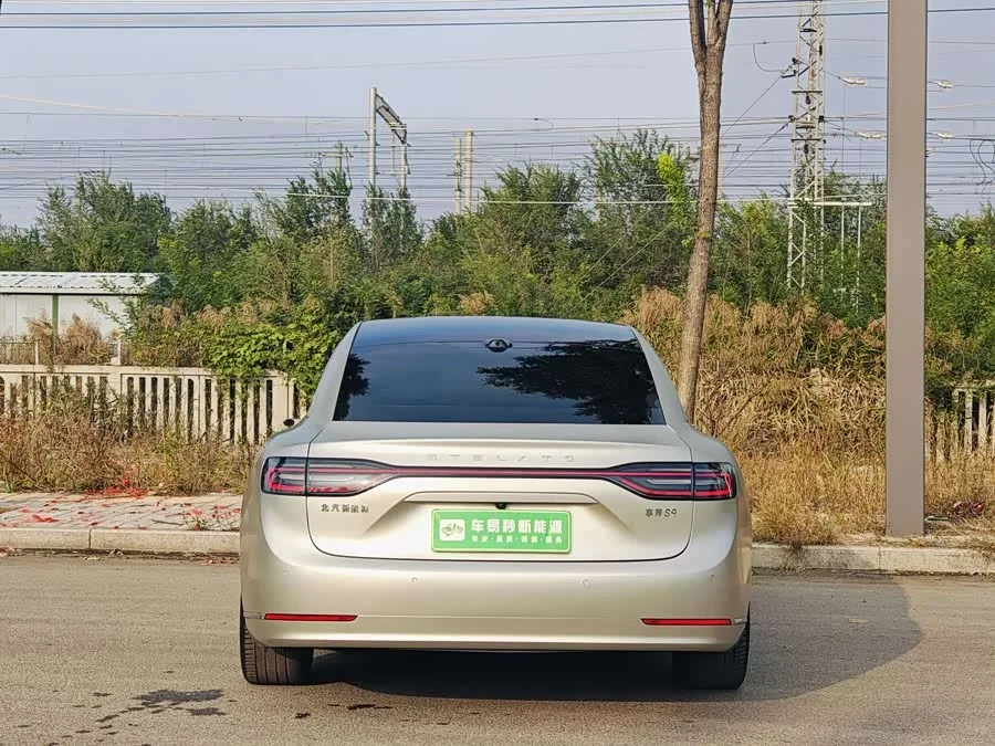 Enjoy World S9 Xiangjie S9 2024 Pure Electric Ultra Four-wheel Drive Flagship Edition 2024 — миниатюра 2