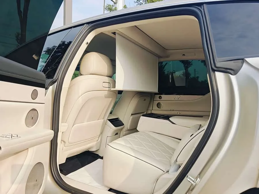 Enjoy World S9 Xiangjie S9 2024 Pure Electric Ultra Four-wheel Drive Flagship Edition 2024 — миниатюра 3