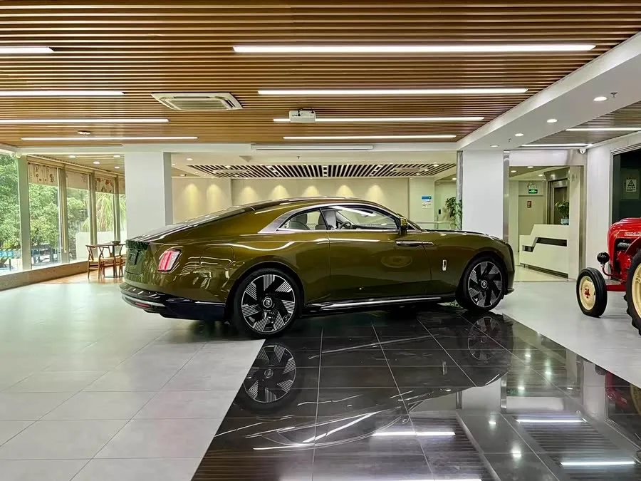 Rolls-Royce Shining Shining 2024 Standard Model 2025 — миниатюра 3