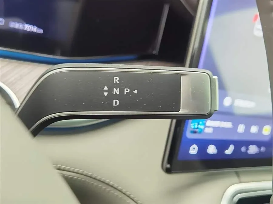 BYD N9 Denza N9 2025 flagship model 2025 — миниатюра 4