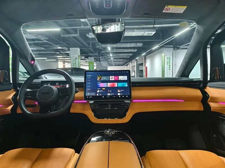 Geely Yizhen L380 Yizhen L380 2025 805km Flagship Edition Four-Wheel Drive 2025 — миниатюра 5