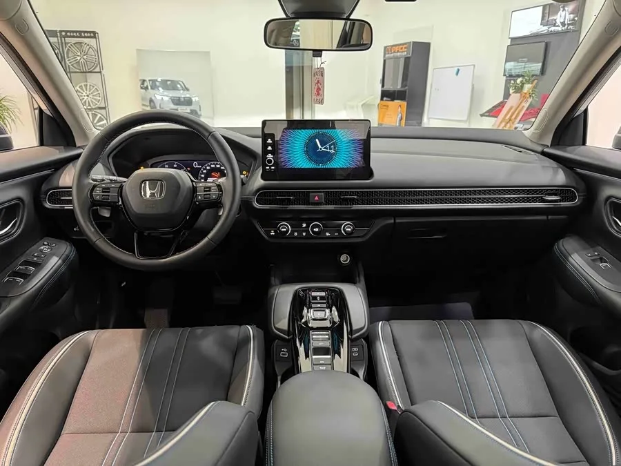 Honda HR-V 2023 2.0L e:HEV Dongzhi Edition 2026 — миниатюра 4