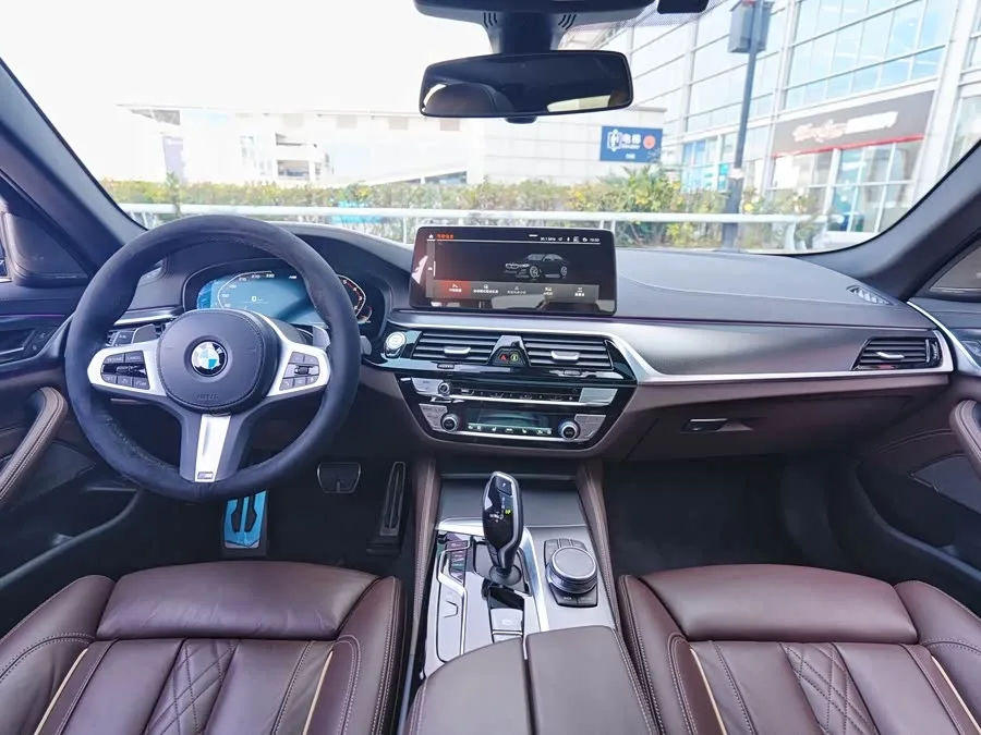 BMW 5 Series BMW 5 Series (Imported) 2022 540i Fashion Edition M Sport Package 2022 — миниатюра 3